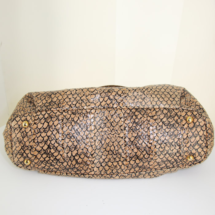 Miu Miu shopping bag in beige python - Detail D5