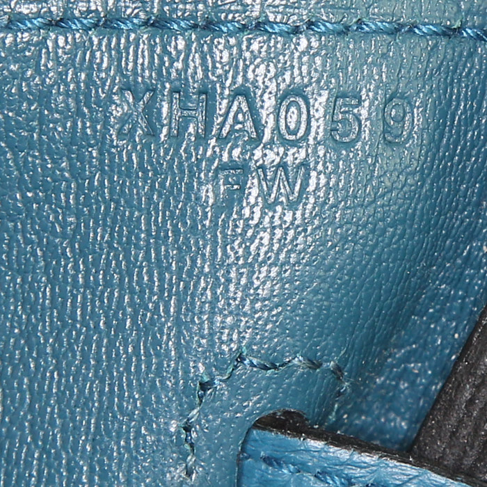 Bolso de mano Hermes Birkin 30 cm en cuero togo azul Cobalt - Detail D4