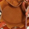Louis Vuitton Cluny handbag in brown epi leather - Detail D2 thumbnail