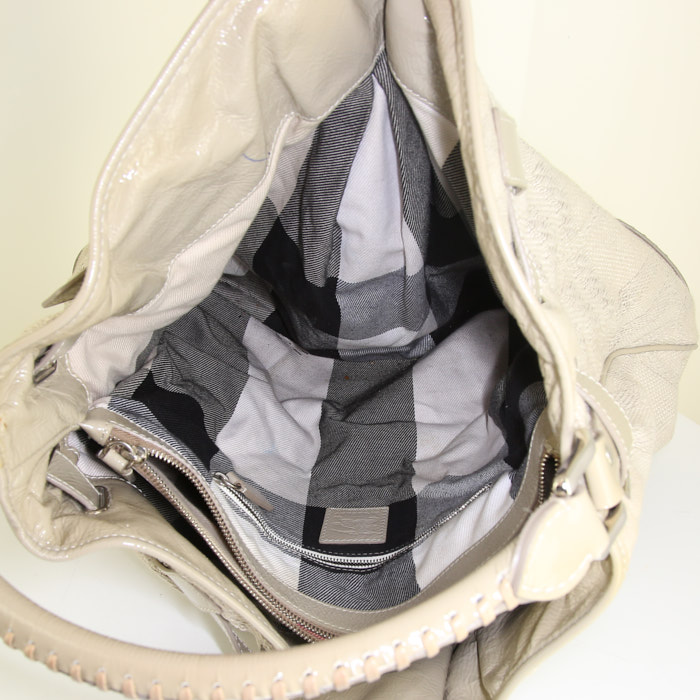 Bag Burberry Walden in beige canvas and patent leather - Detail D2