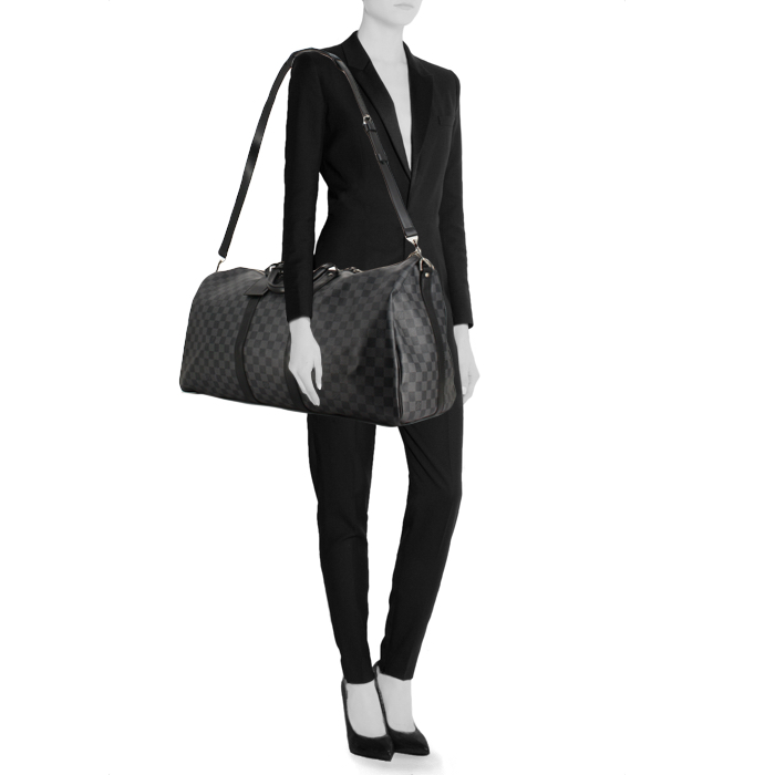 Louis Vuitton Keepall 55 cm travel bag in grey damier canvas and black leather - Detail D2