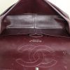 Chanel Timeless jumbo shoulder bag in purple quilted leather - Detail D3 thumbnail