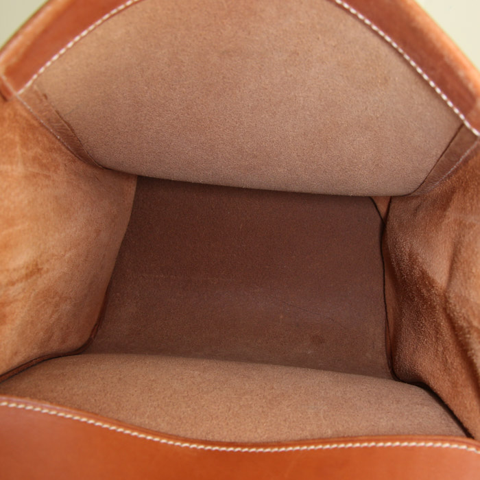 Mochila Hermès en cuero color coñac - Detail D2
