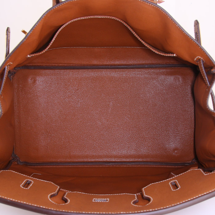 Bolso de mano Hermes Birkin 35 cm en cuero epsom color oro - Detail D2