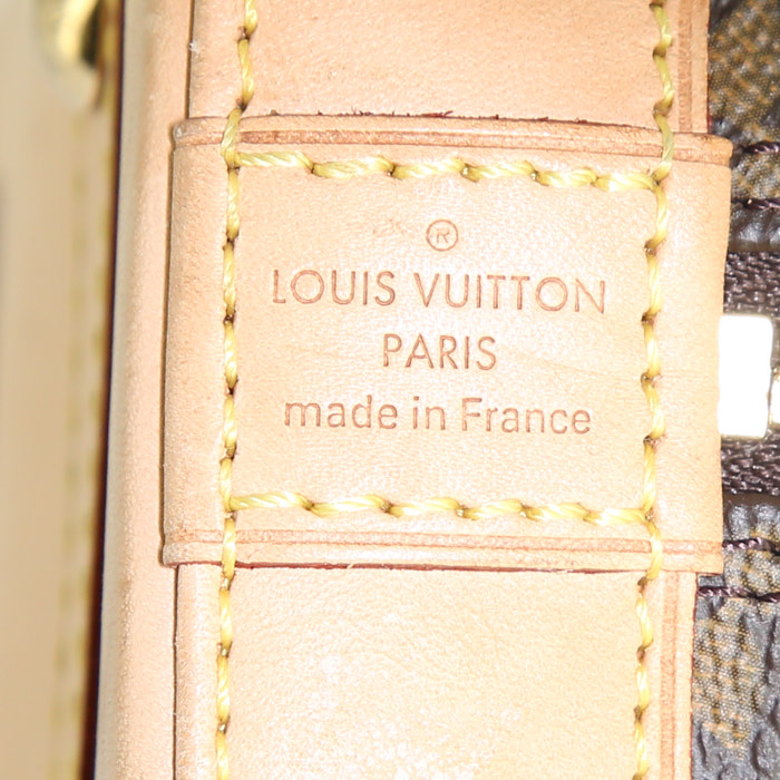 Sac bandoulière Louis Vuitton Alma BB en toile monogram marron et cuir naturel - Detail D4