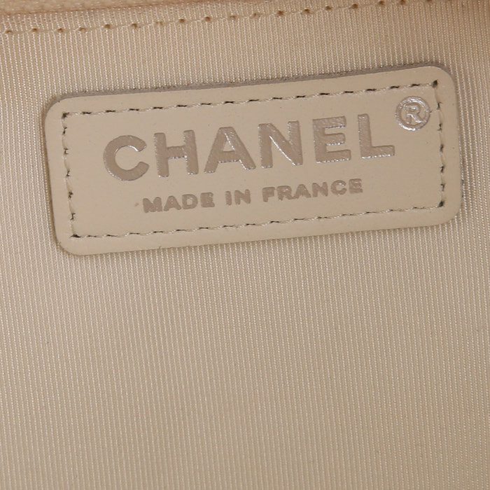 Sac Chanel Hula Hoop en cuir matelassé blanc - Detail D3