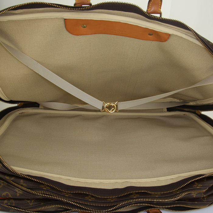 Valise souple Louis Vuitton en toile monogram et cuir naturel - Detail D3