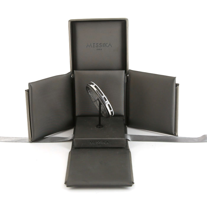 Opening Messika Move Romane bracelet in white gold and diamonds - Detail D2