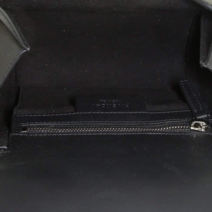 Givenchy Pandora shoulder bag in black, brown and white tricolor leather - Detail D3