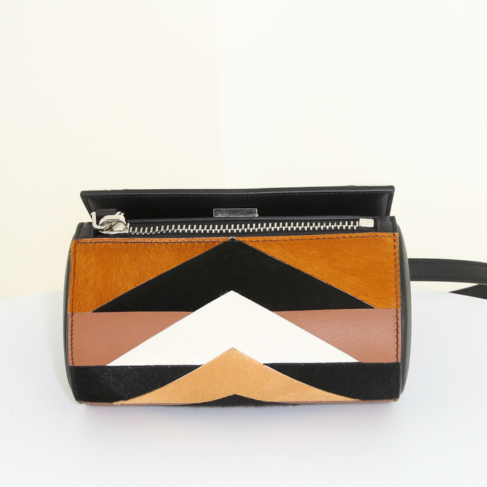 Givenchy Pandora shoulder bag in black, brown and white tricolor leather - Detail D5