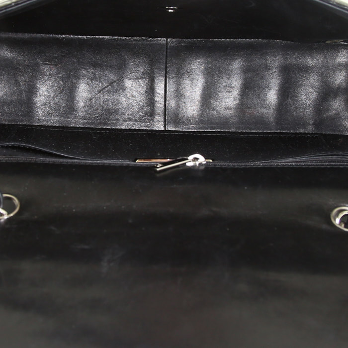 Bolso bandolera Chanel Timeless jumbo en cocodrilo negro - Detail D3