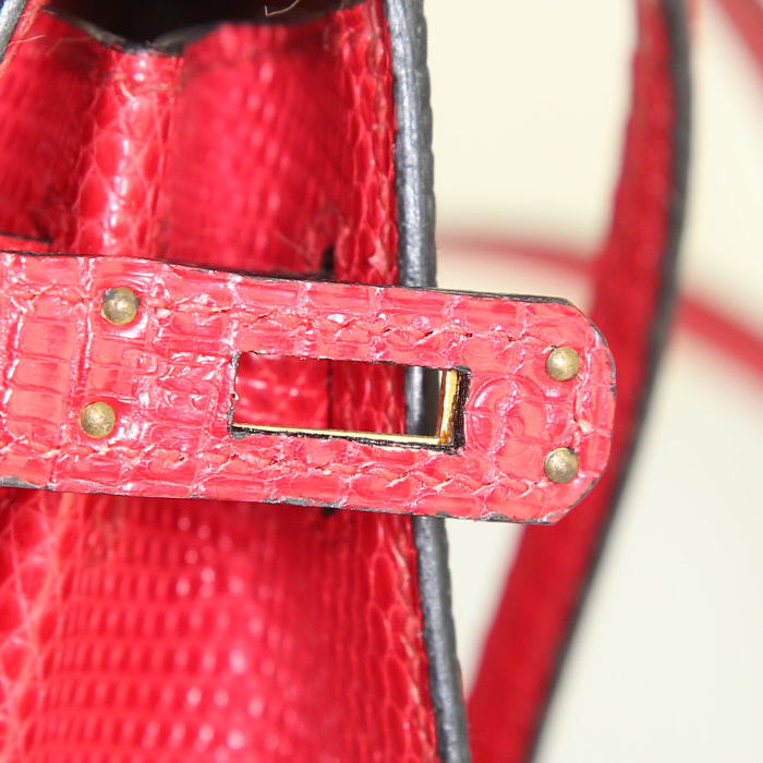 Hermès Kelly 20 cm handbag in red Braise lizzard - Detail D5
