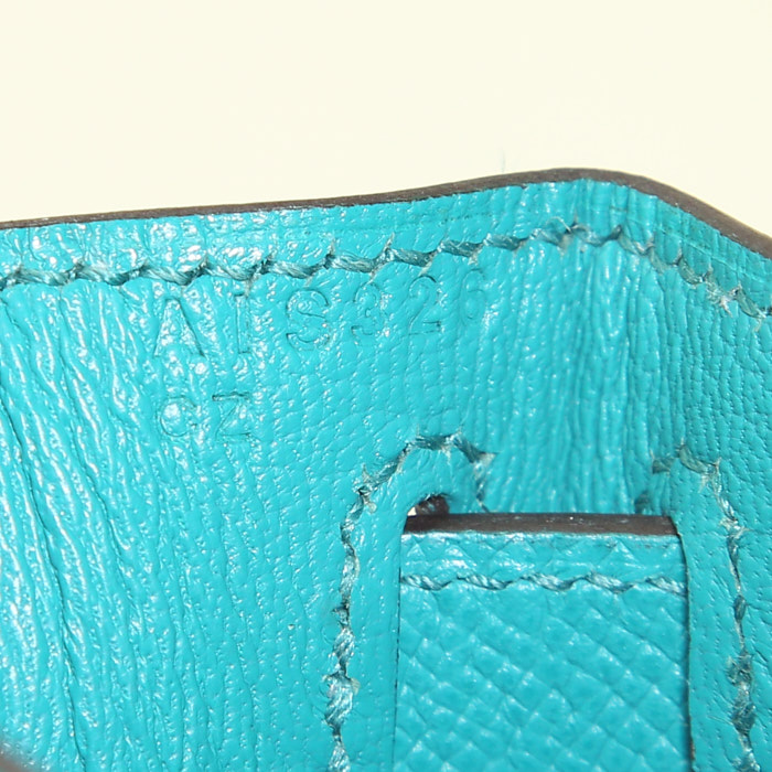 Hermes Kelly 28 cm handbag in Bleu Paon epsom leather - Detail D5