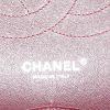 Chanel Timeless jumbo shoulder bag in black quilted leather - Detail D4 thumbnail