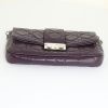 Sac bandoulière Dior New Look en cuir violet - Detail D4 thumbnail