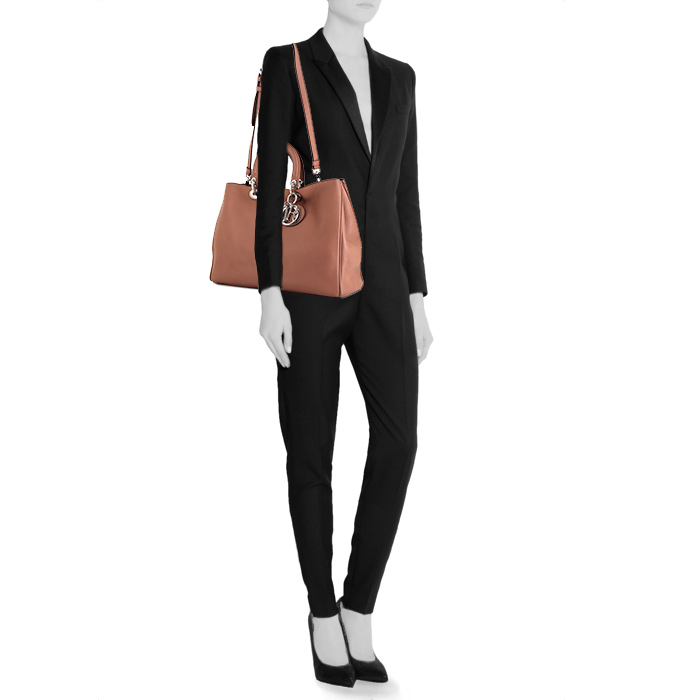 Dior Diorissimo large model shopping bag in pink leather - Detail D2