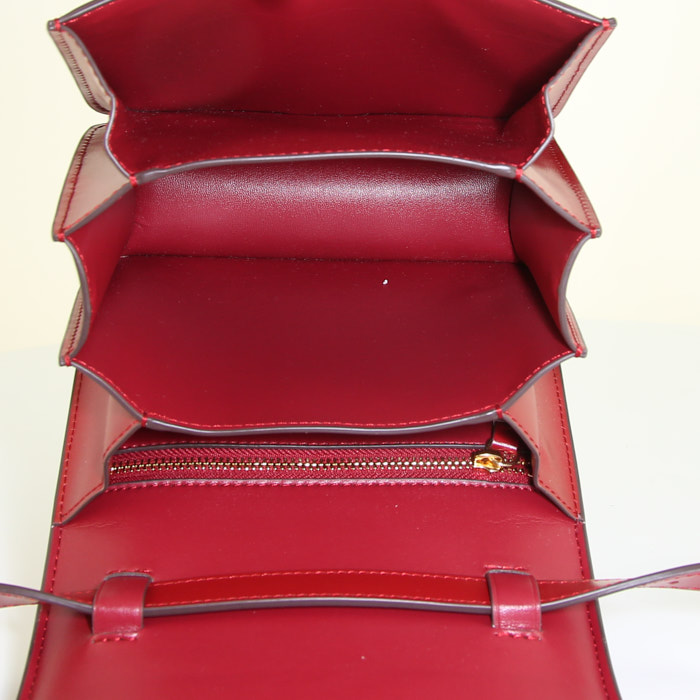 Celine Classic Box small model shoulder bag in red box leather - Detail D2