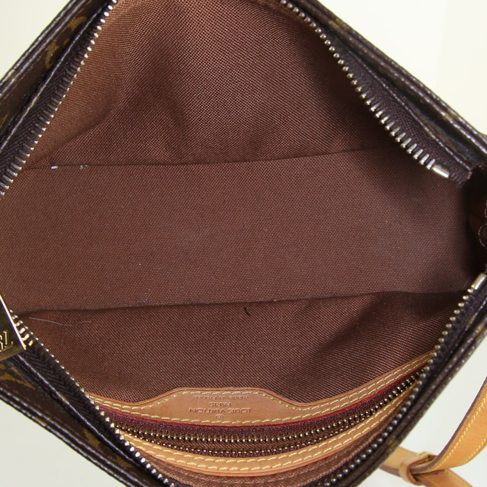 Sac bandoulière Louis Vuitton Trotteur en toile monogram et cuir naturel - Detail D6