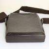 Louis Vuitton shoulder bag in brown monogram leather - Detail D4 thumbnail