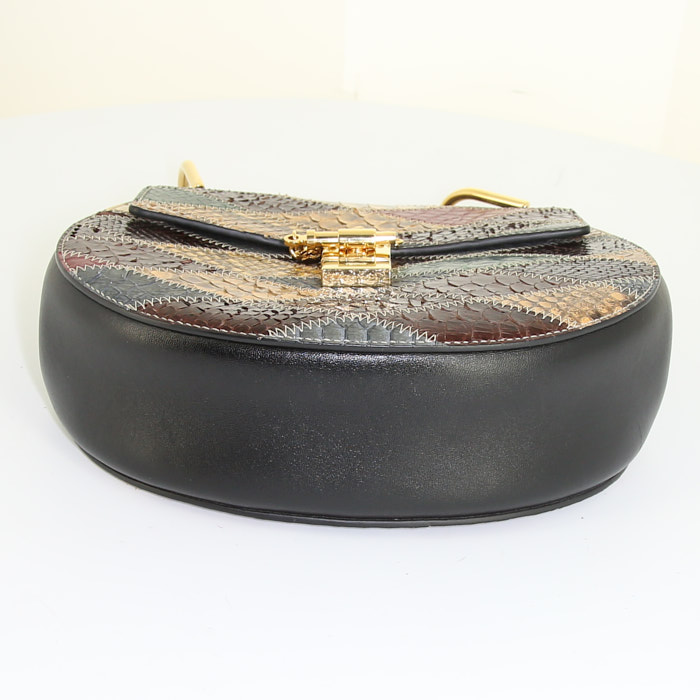 Chloé Drew large model shoulder bag in black leather and multicolor python - Detail D4