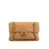 Bolso de mano Chanel Timeless en cuero acolchado beige - 360 thumbnail