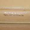 Sac à main Chanel Timeless en cuir matelassé beige - Detail D3 thumbnail