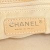 Borsa da spalla o a mano Chanel Shopping GST in pelle martellata e trapuntata beige - Detail D3 thumbnail