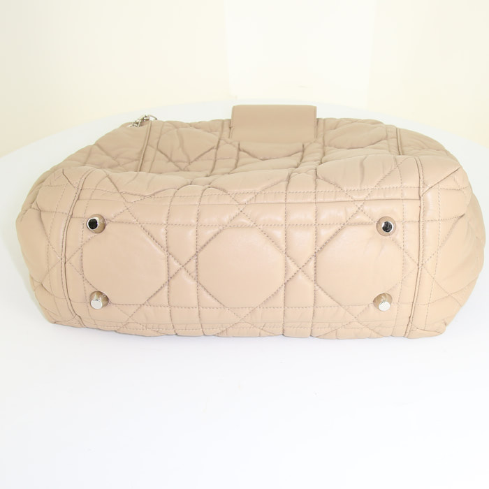 Sac à main Dior Milly La Forêt en cuir cannage beige - Detail D5