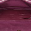 Bolsito de mano Louis Vuitton en charol Monogram violeta - Detail D2 thumbnail