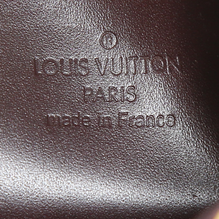 Louis Vuitton Rodeo Drive pouch in purple monogram patent leather - Detail D3