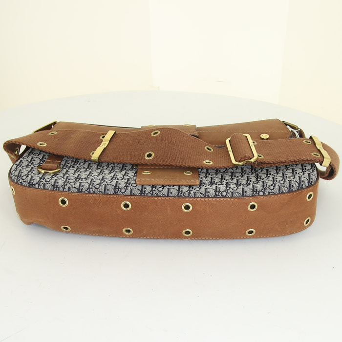 Dior Street Chic handbag in brown leather and blue monogram canvas - Detail D4
