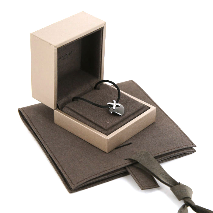 Chaumet Lien pendant in white gold,  ceramic and diamonds - Detail D2