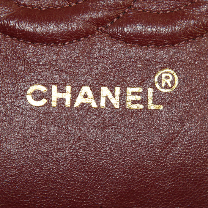 Sac à main Chanel Timeless en cuir matelassé noir - Detail D4