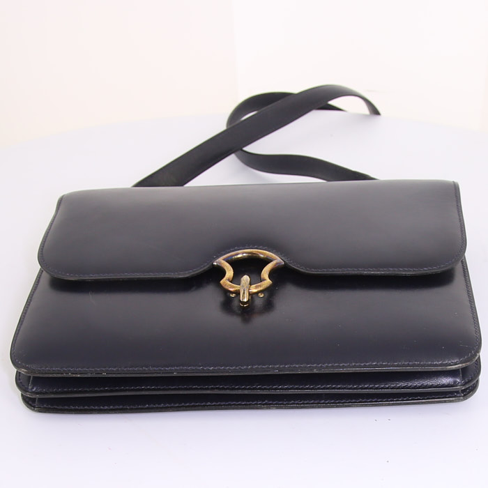 Sac bandoulière Hermès Vintage en cuir box bleu-marine - Detail D4