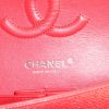 Chanel Timeless bag in red quilted grained leather - Detail D4 thumbnail