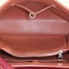 Louis Vuitton Capucines medium model handbag in raspberry pink leather - Detail D2 thumbnail