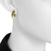 Paire de boucles d'oreilles Cartier Trinity en or jaune,  or rose et or blanc - Detail D1 thumbnail