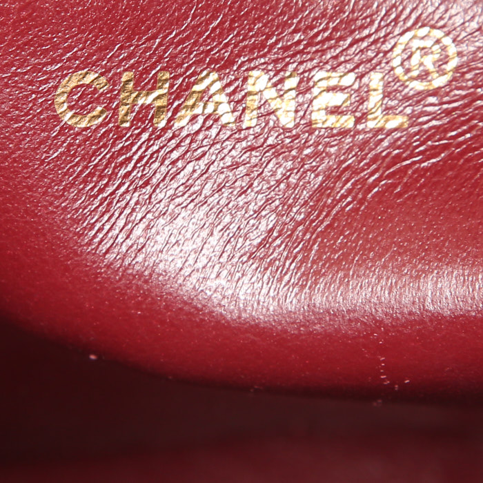 Chanel Timeless jumbo handbag in black quilted leather - Detail D4