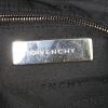 Borsa portadocumenti Givenchy in pelle martellata nera - Detail D4 thumbnail
