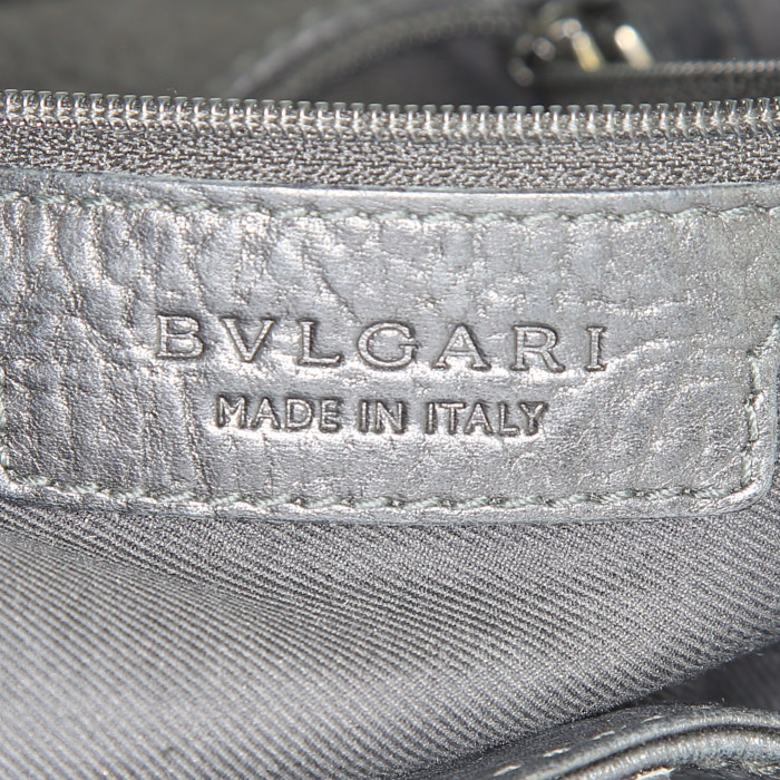 Sac à main Bulgari Leoni en cuir grainé noir - Detail D4