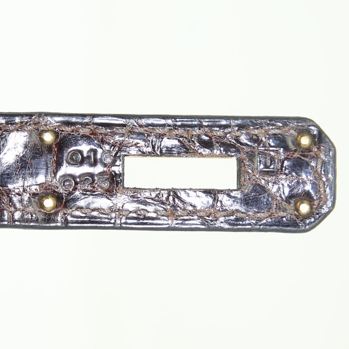 Hermes Birkin 35 cm handbag in brown ebene crocodile - Detail D4