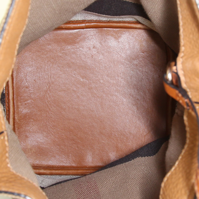 Borsa a tracolla Burberry Ashby modello piccolo in tela beige nera bianca e rossa e pelle marrone - Detail D2