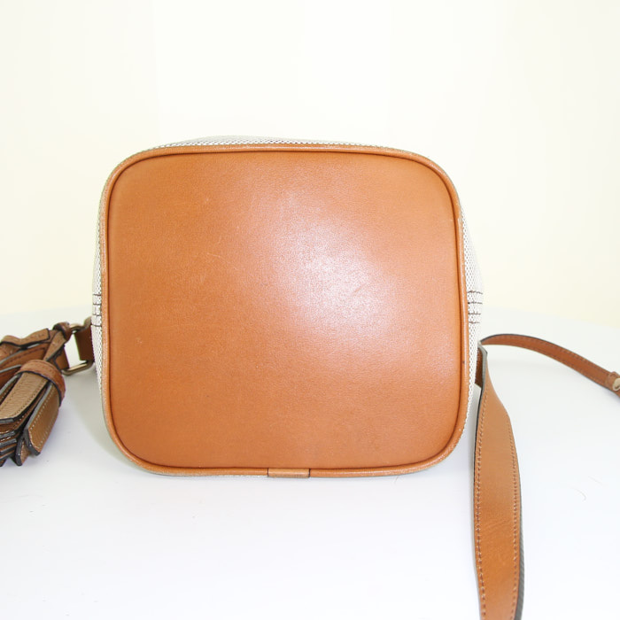 Borsa a tracolla Burberry Ashby modello piccolo in tela beige nera bianca e rossa e pelle marrone - Detail D4