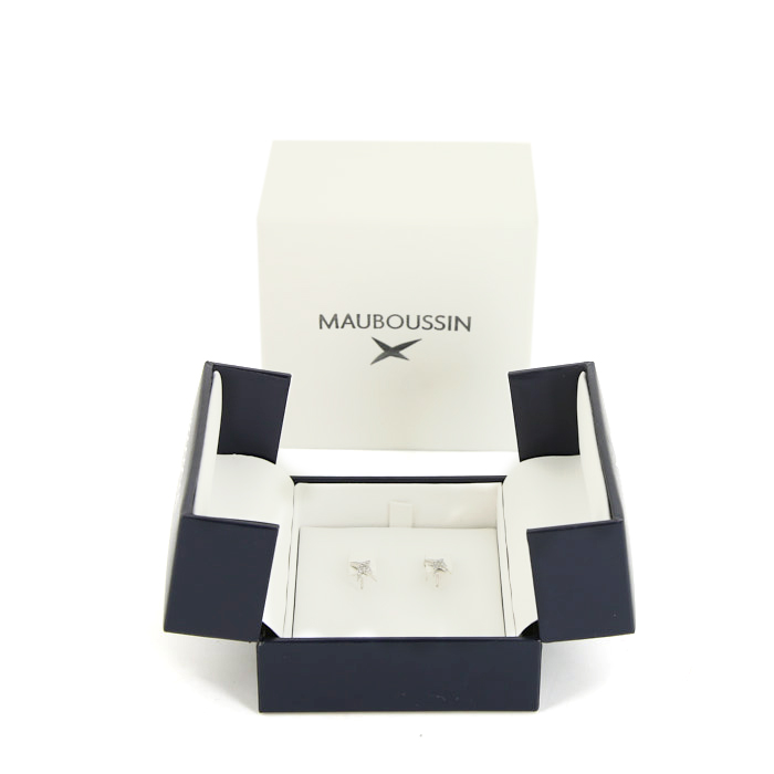 Mauboussin Etoile Divine small earrings in white gold and diamonds - Detail D2