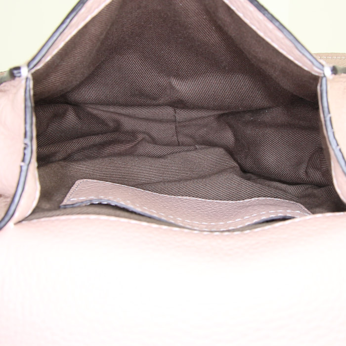 Chloé Marcie mini shoulder bag in varnished pink grained leather - Detail D2