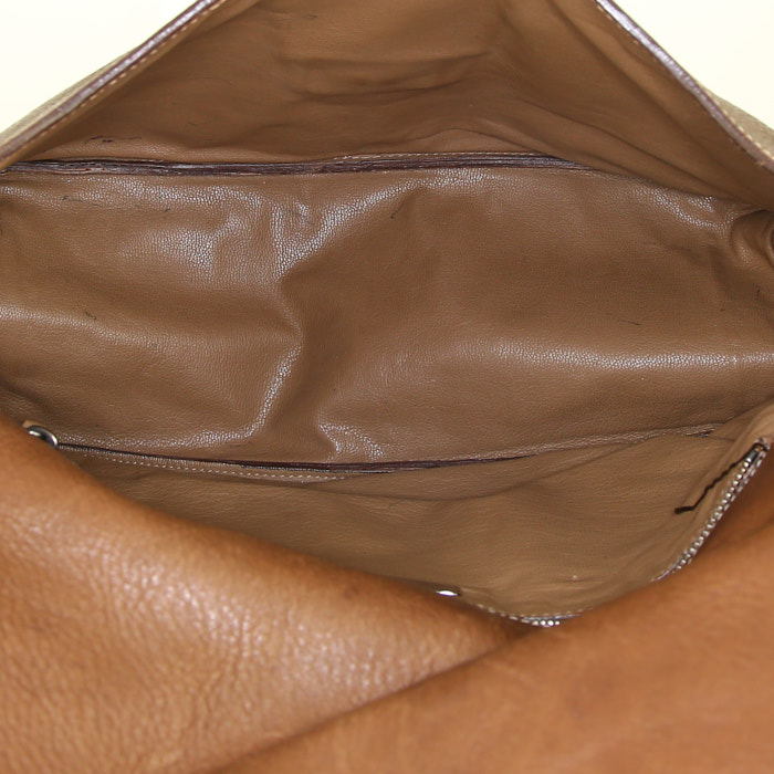 Prada bag in brown leather - Detail D2