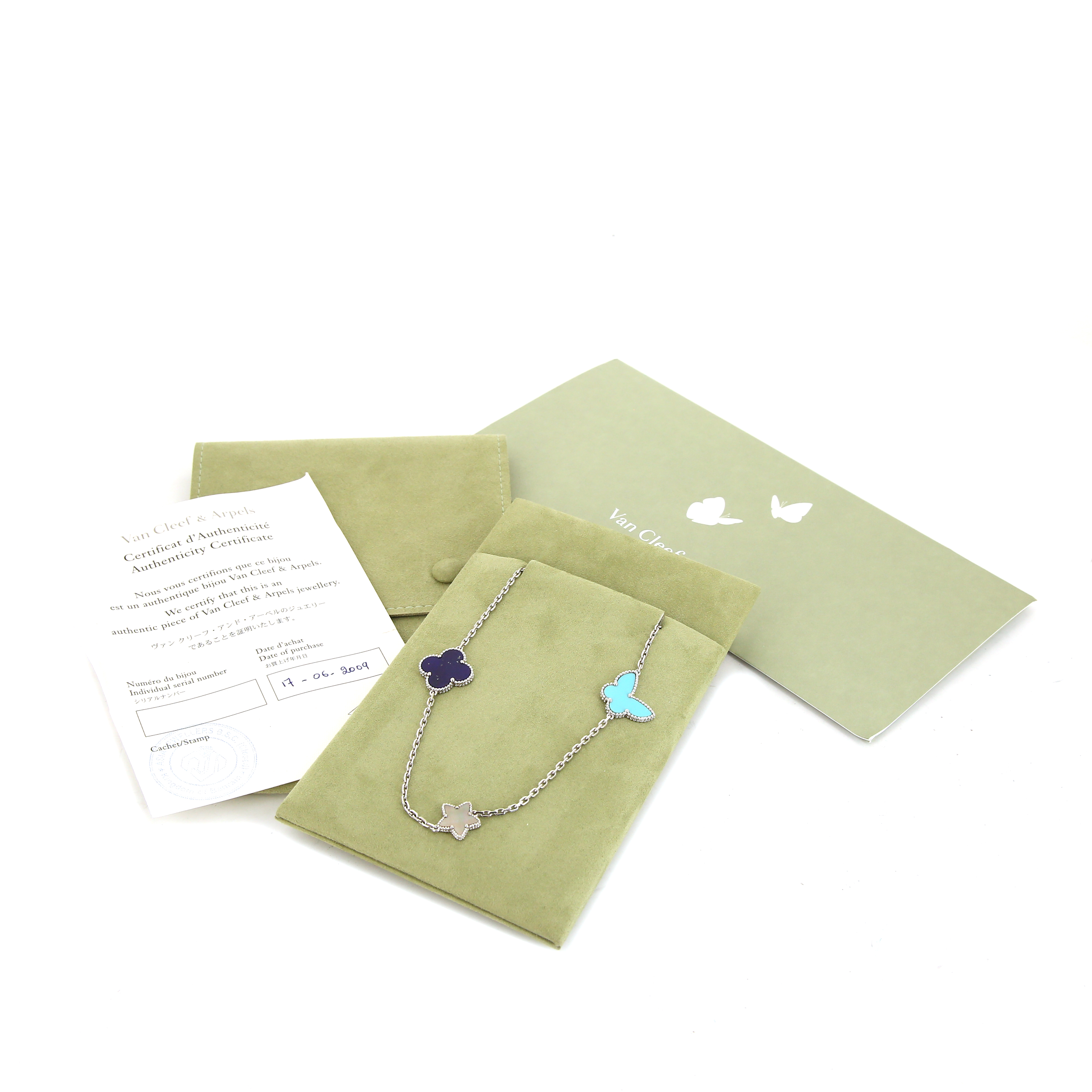 Van Cleef & Arpels Lucky Alhambra long necklace in white gold, mother of pearl, turquoise and lapis-lazuli - Detail D2