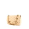 Chanel Timeless jumbo shoulder bag in beige quilted grained leather - 00pp thumbnail