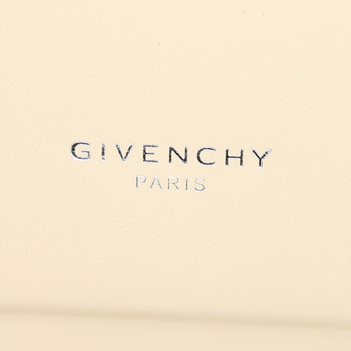 Givenchy Horizon handbag in beige leather - Detail D4