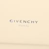 Bolso de mano Givenchy Horizon en cuero beige - Detail D4 thumbnail